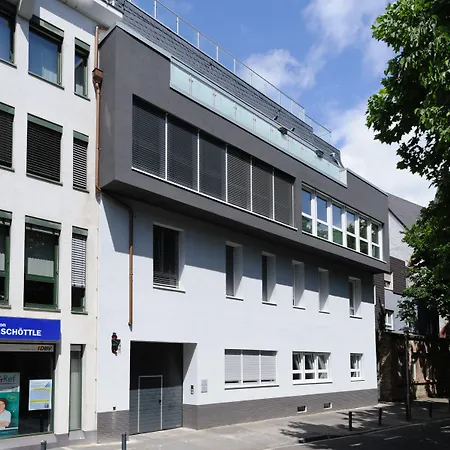 アパート ジ セントラル *