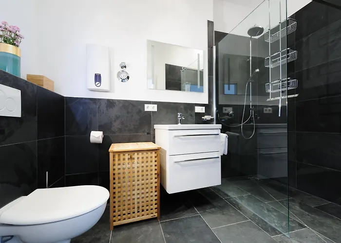 ジ セントラル *