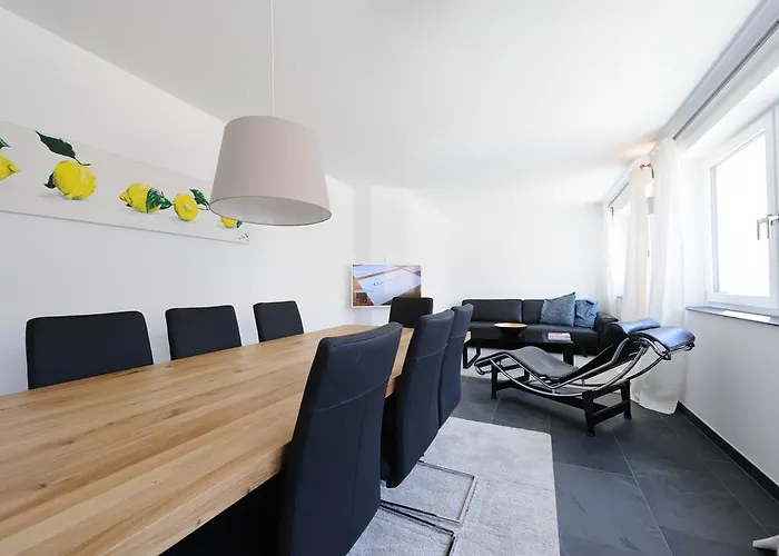 ジ セントラル *